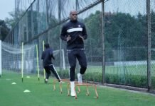 David da Silva Pulih! David da Silva berlatih di Pusat Pelatihan Zhejiang FC. (Persib.co.id/Izur Palugadha)