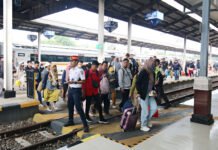 Puluhan Ribu Penumpang Pilih Kereta Api untuk Liburan Nataru