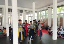 SMPN 1 Kota Cirebon Latihan Wayang Uwong untuk Melestarikan Kesenian Tradisional