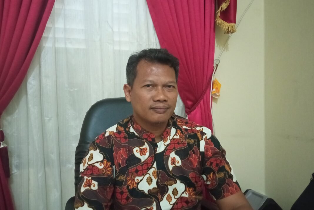 Kepala Badan Kesbangpol Kota Cirebon, Buntoro Tirto/(Foto: Cirebon Pulse)