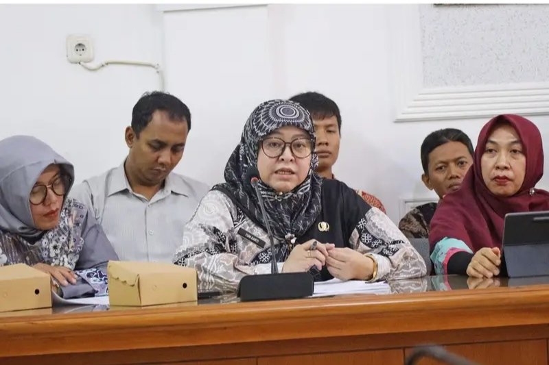 Kepala DLH Kota Cirebon, Yuni Darti/foto: istimewa