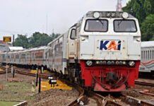 KAI Daop 3 Hadirkan KA Cirebon Fakultatif untuk Layanan Natal dan Tahun Baru