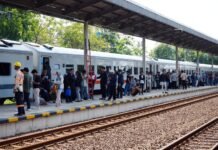 Pelanggan KA Bersubsidi di Cirebon Tembus 739 Ribu, KAI Pastikan Kualitas Terjaga