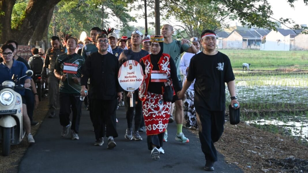 Fun Run Merdeka Sport Fest 2025 di kawasan Batik Trusmi/(foto: istimewa)
