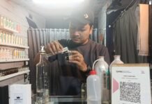 UMKM Parfum Cirebon Andalkan Live Selling, Penjualan Melejit Berkat Koneksi Stabil