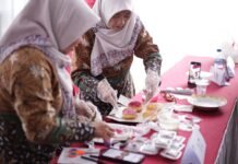 Pelatihan Donat Batik Nusantara, Strategi DPPKBP3A Cirebon Tingkatkan Usaha Rumahan