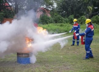 Disdamkarmat Cirebon Gandeng Pertamina, Latih Pemadaman Dini Pakai APAR