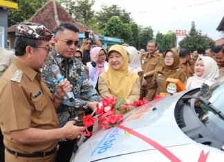 RSUD Waled Dapat Ambulans dari Bank BJB, Bisa Transfusi Darah