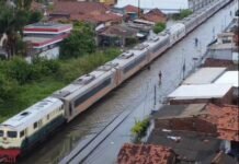 Genangan Air Meluas, Perjalanan Kereta di Sejumlah Daop Terdampak