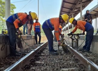 KAI Daop 3 Cirebon Waspadai Banjir-Longsor Saat Angkutan Lebaran 2026