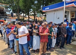 Dapat Kompensasi Rp1,4 juta, Penarik Becak di Cirebon Siap Patuhi Arahan Gubernur Jabar