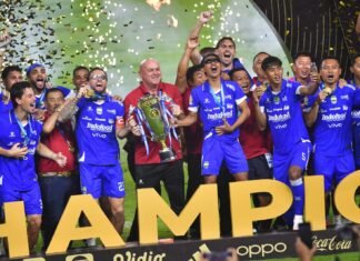 Persib Juara Hattrick, Wagub Jabar Imbau Bobotoh Tak Lakukan Razia Saat Konvoi