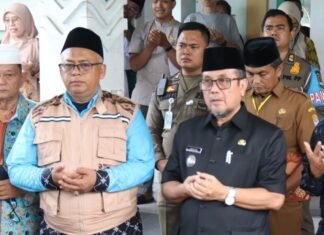 Bupati Imron Lepas Jemaah Haji Kloter 19 Kabupaten Cirebon ke Tanah Suci