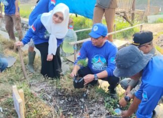 HUT ke-25, Partai Demokrat Tanam Ribuan Pohon dan Tebar Benih Ikan di Cirebon