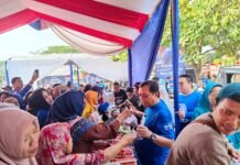 Belanja Sembako Lebih Murah, Warga Kota Cirebon Serbu GPM Demokrat