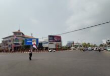 Arus Lalu Lintas di Cirebon Dihentikan Saat Detik-detik Proklamasi