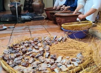 Ikan Bekasem Keraton Kasepuhan Difermentasi Sebulan Jelang Maulid Nabi