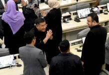 Wagub Erwan Sampaikan Dua Ranperda Strategis: Perkuat BIJB dan Efisiensikan Perangkat Daerah