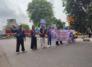 KAI Cirebon Ajak Mahasiswa Jaga Kebersihan hingga Keselamatan